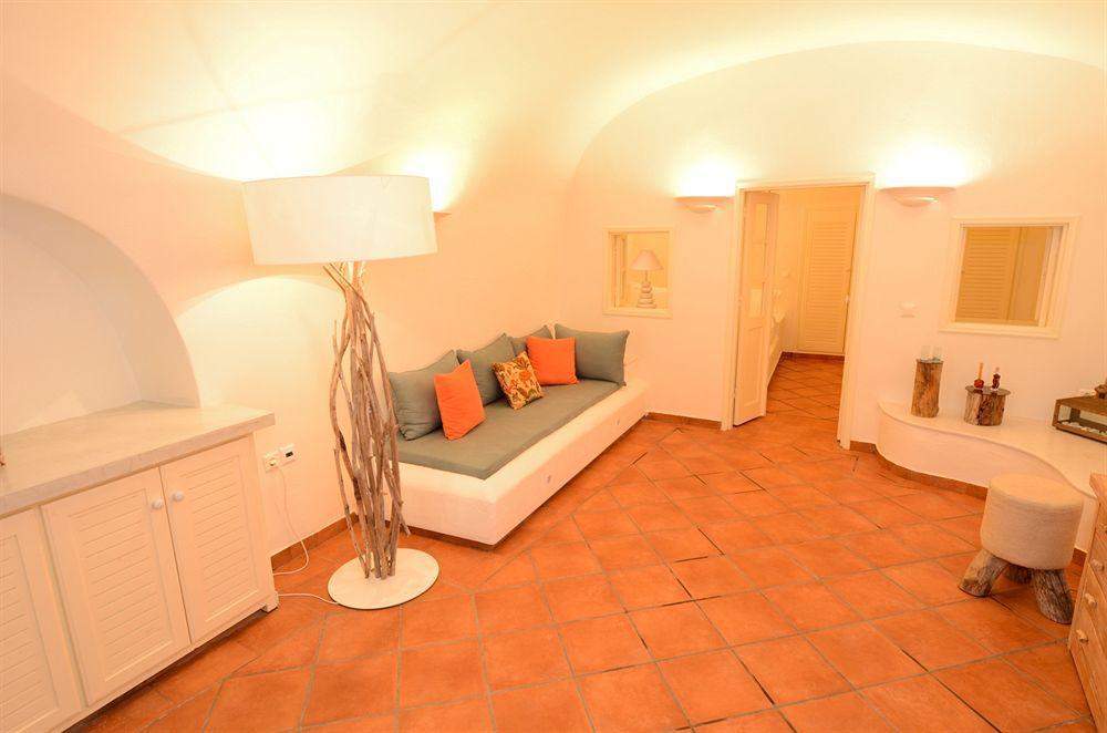 Hostel 16 Oia Екстер'єр фото