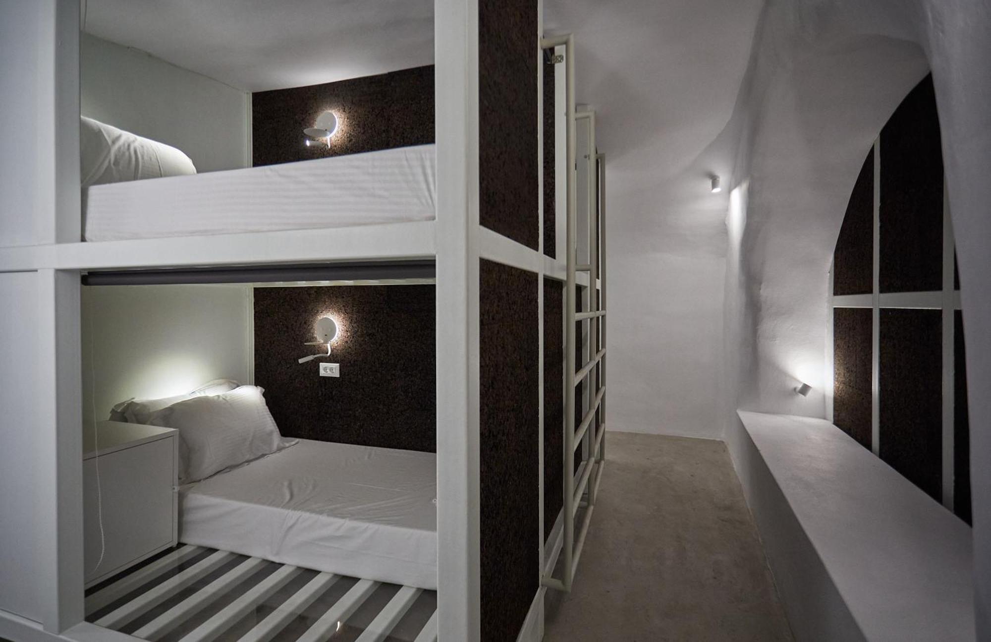 Hostel 16 Oia Екстер'єр фото